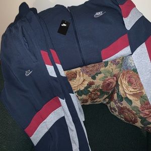 Nike Jogging suit